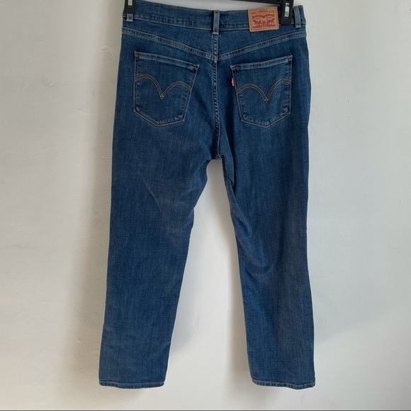 Levi's Size 8 Classic Straight Jeans. Excellent Like New Condition - Picture 6 of 10
